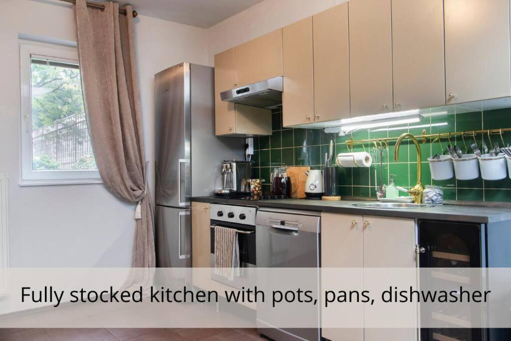 Ferienhaus House W/castle View Garden, Wine, Garage, Netflix Budapest